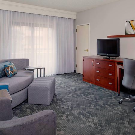 Sonesta Select Kansas City Airport Tiffany Springs Esterno foto